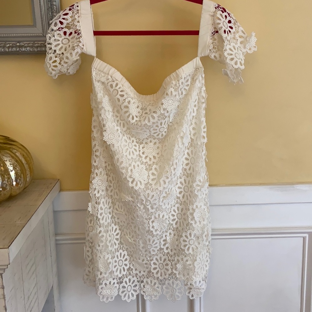 Designer Trina Turk white lace cocktail dress